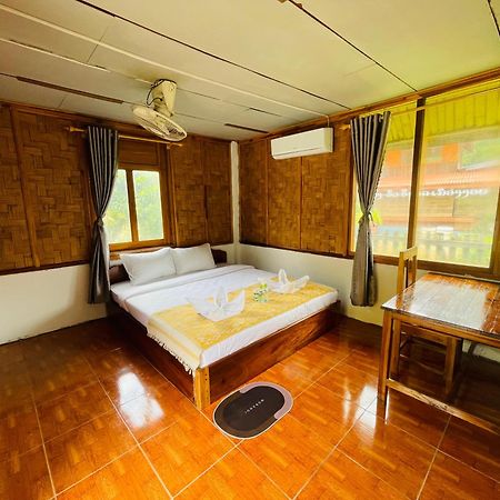 Bed and Breakfast Nong Khiaw Ing Ing Mountain View Esterno foto