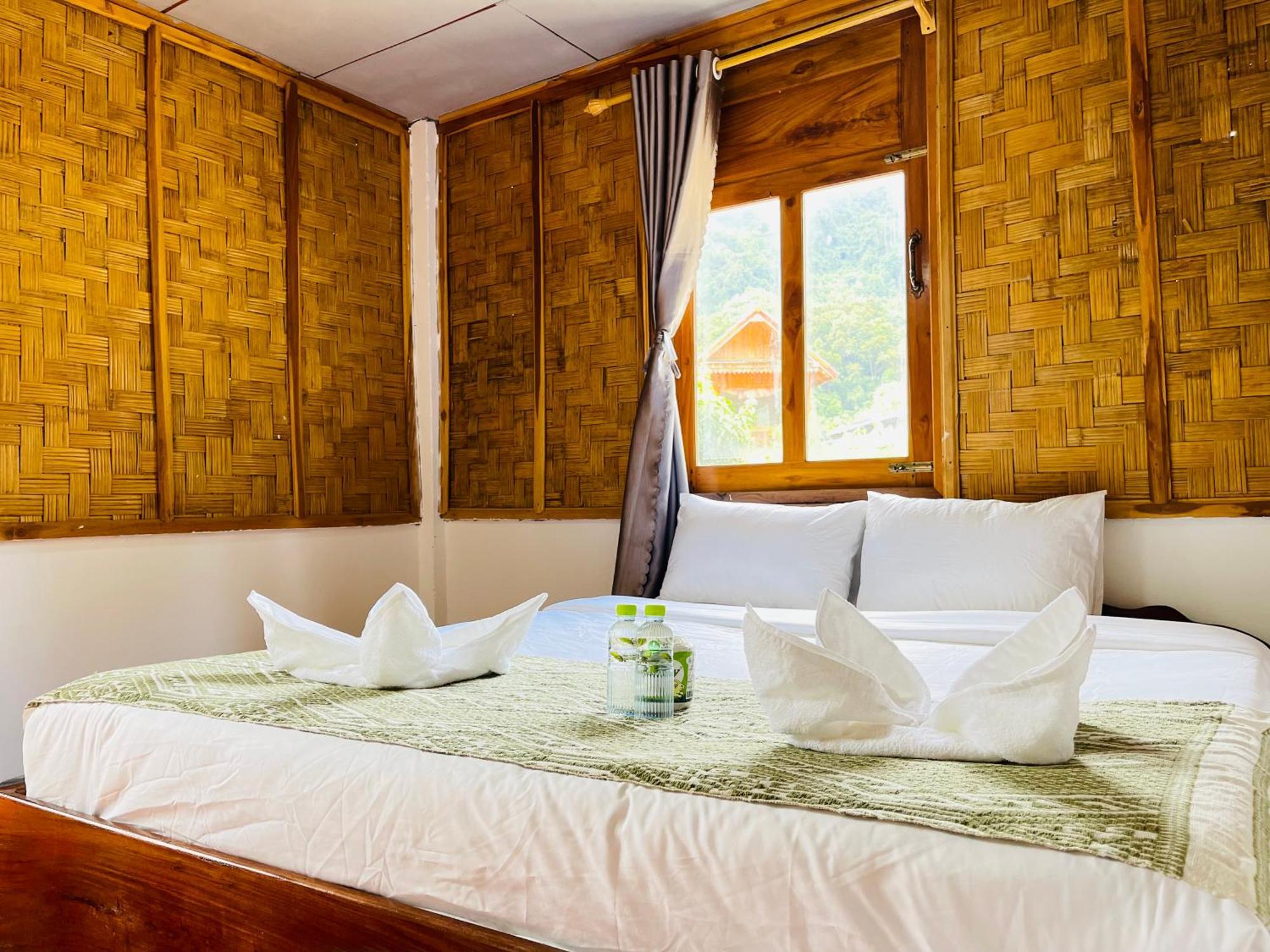 Bed and Breakfast Nong Khiaw Ing Ing Mountain View Esterno foto