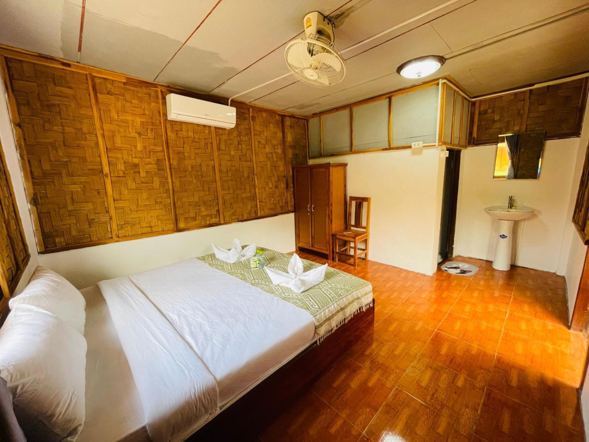 Bed and Breakfast Nong Khiaw Ing Ing Mountain View Esterno foto