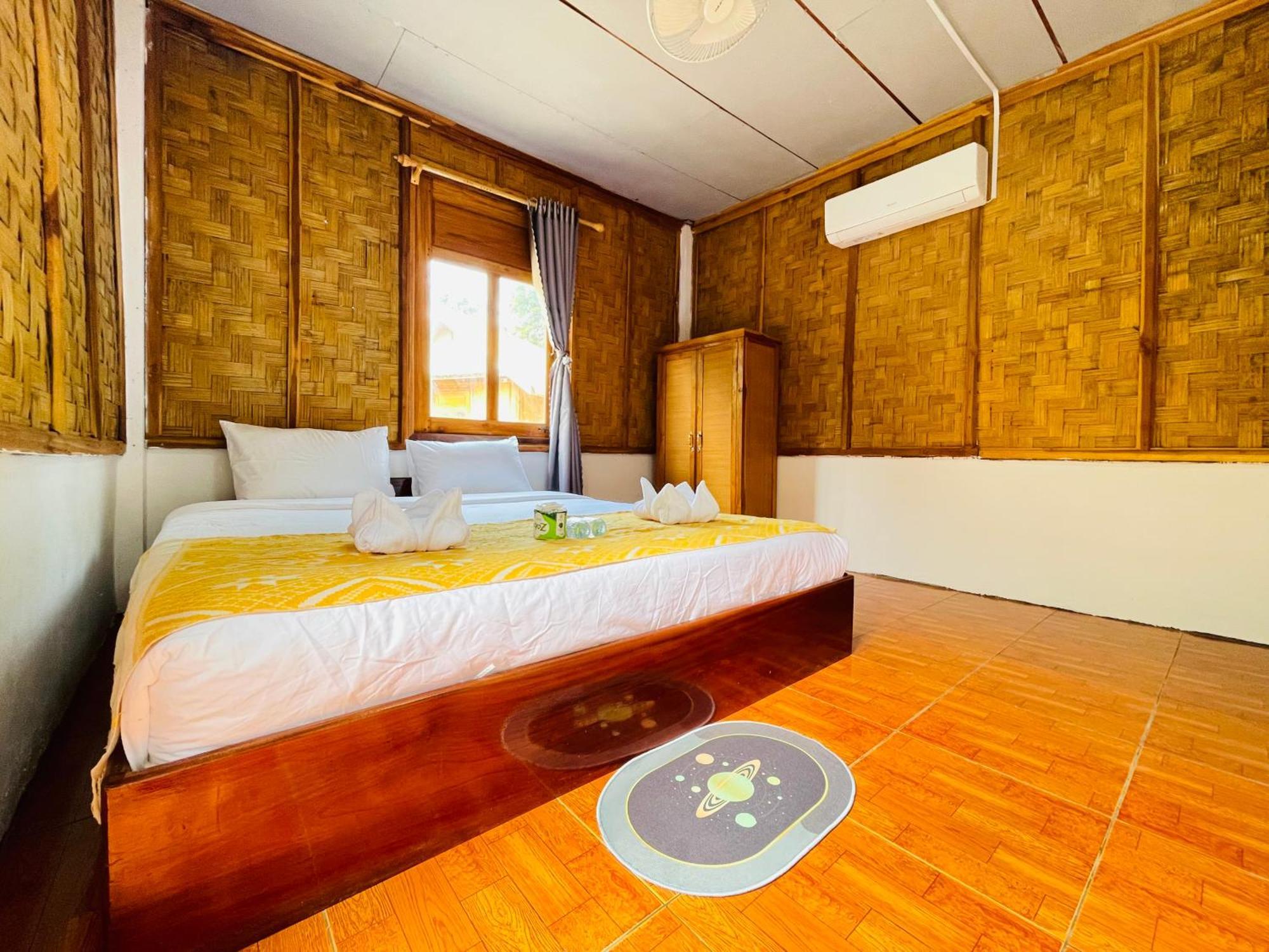 Bed and Breakfast Nong Khiaw Ing Ing Mountain View Esterno foto