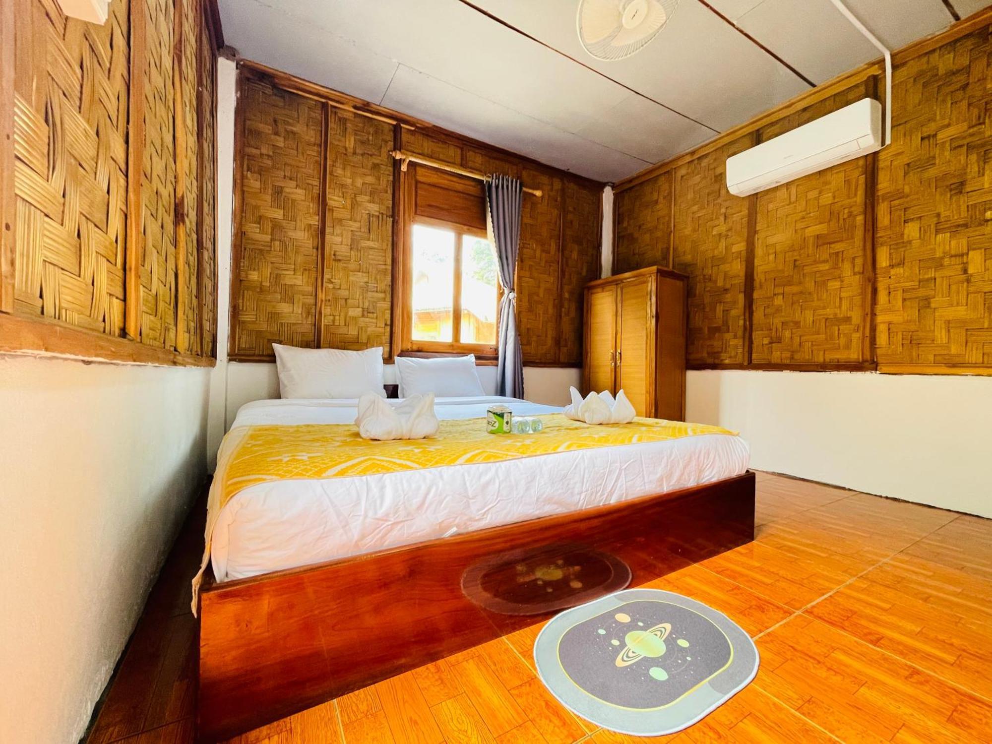 Bed and Breakfast Nong Khiaw Ing Ing Mountain View Esterno foto