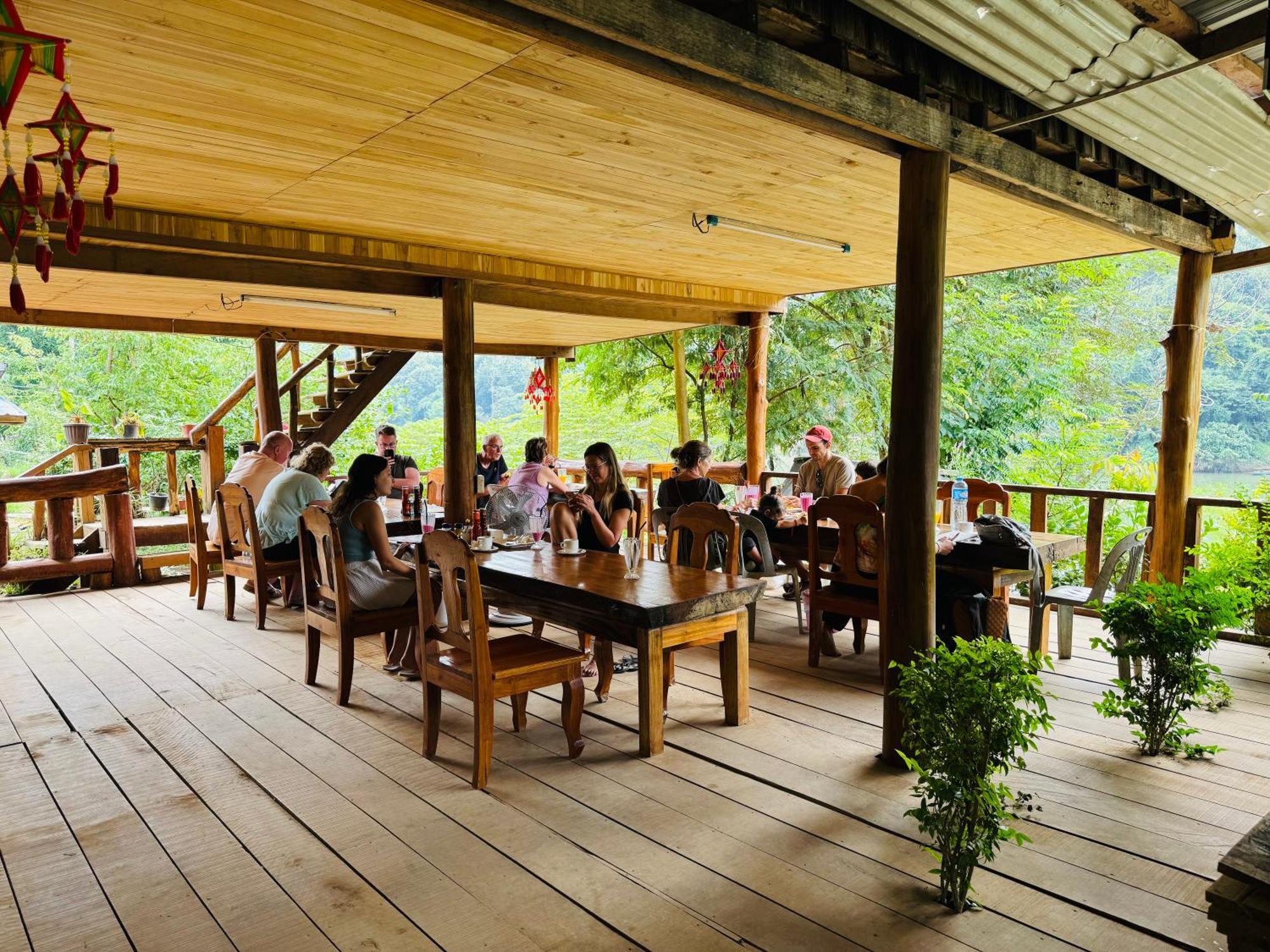 Bed and Breakfast Nong Khiaw Ing Ing Mountain View Esterno foto